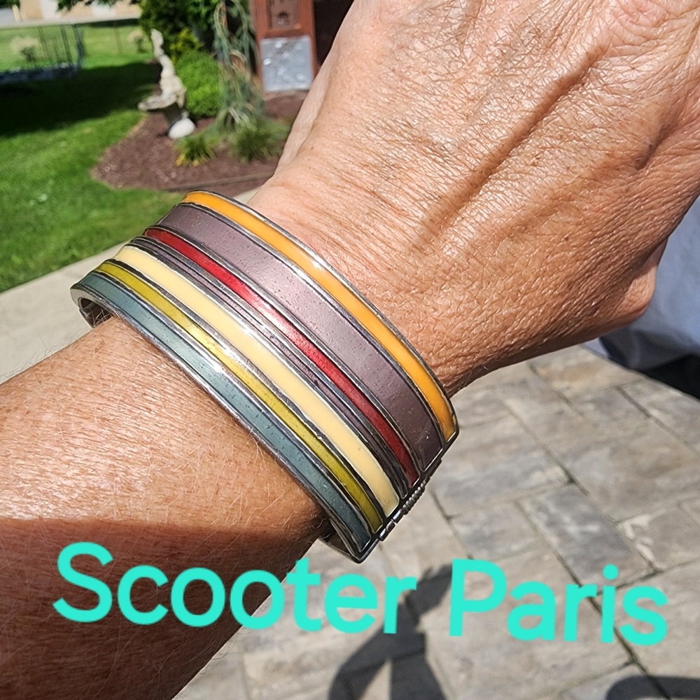 Designer fashion jewelry Scotter Paris enamel hinged bracelet mid-century modern